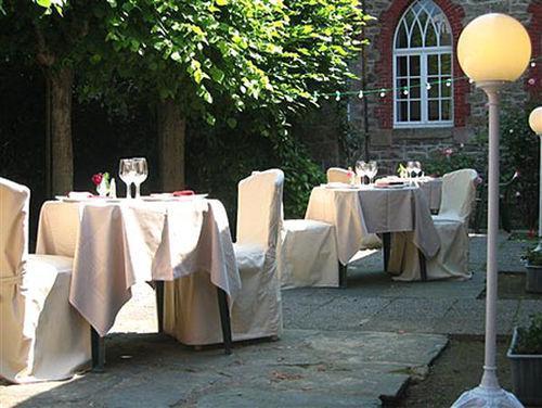 Hotel-Restaurant De L'Abbaye Plancoet Restoran gambar