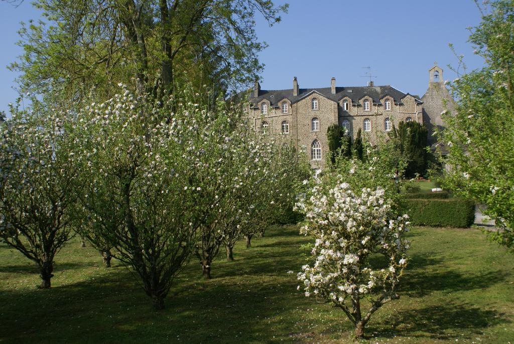 Hotel-Restaurant De L'Abbaye Plancoet Luaran gambar